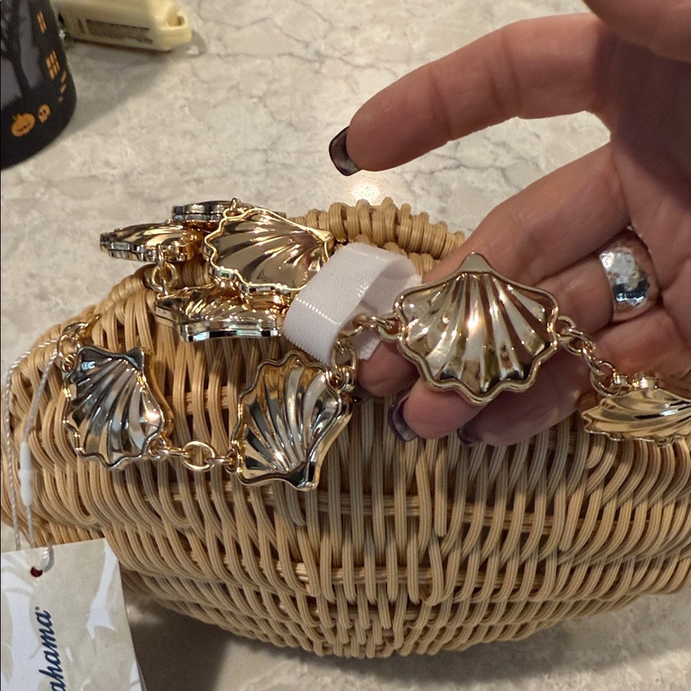 Tommy Bahama natural seashell gold handle straw handbag - Picture 3 of 7